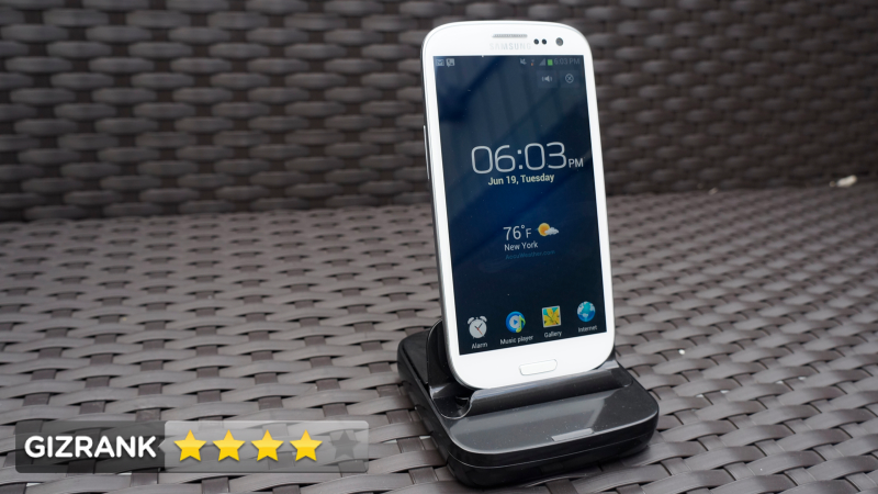 Illustration for article titled Samsung Galaxy S III Review: A Great Phone That Tries Too Hard